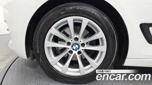 BMW Gran Turismo 2016 thumb 5