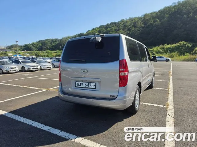 Hyundai Starex 2012 thumb 4