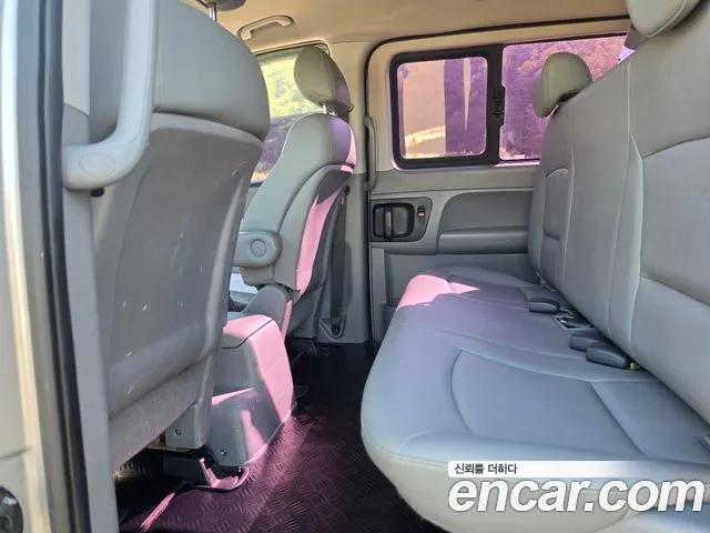 Hyundai Starex 2012 thumb 10
