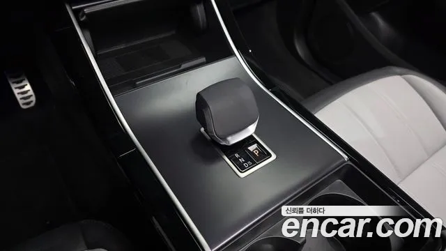 Land Rover Range Rover Evoque 2026 thumb 8