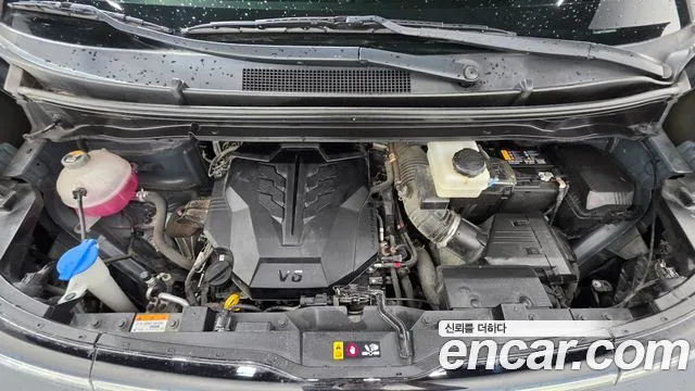 Hyundai Staria 2021 thumb 6