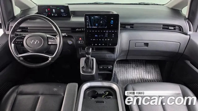Hyundai Staria 2021 thumb 7