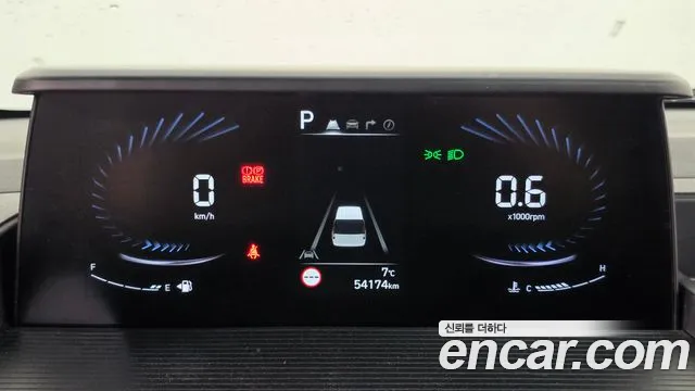 Hyundai Staria 2021 thumb 8