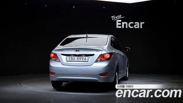 Hyundai Accent 2011 thumb 4