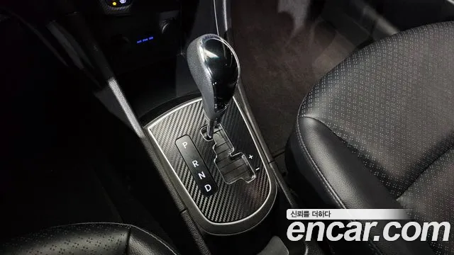 Hyundai Accent 2011 thumb 9