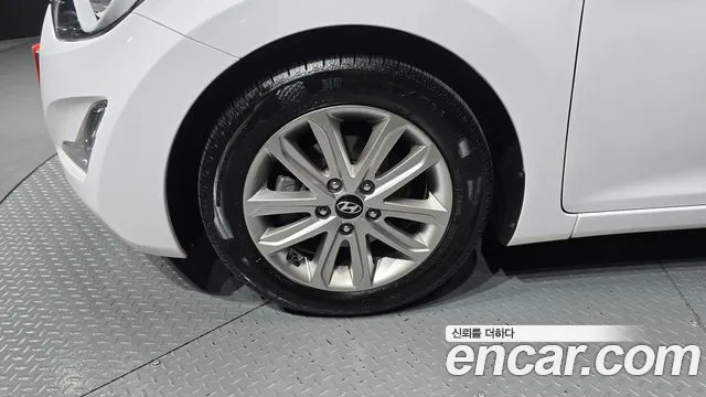 Hyundai Avante 2015 thumb 5