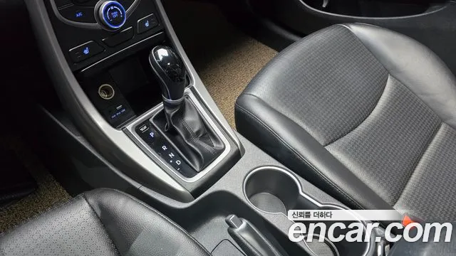 Hyundai Avante 2015 thumb 9