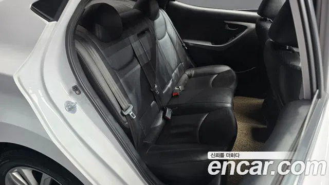 Hyundai Avante 2015 thumb 11