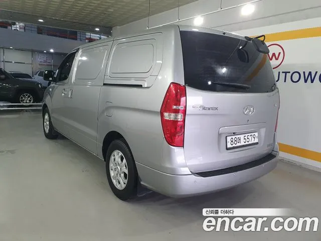 Hyundai Starex 2014 thumb 2