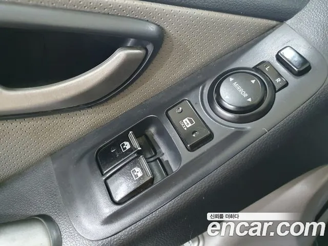 Hyundai Starex 2014 thumb 7