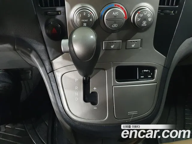 Hyundai Starex 2014 thumb 9
