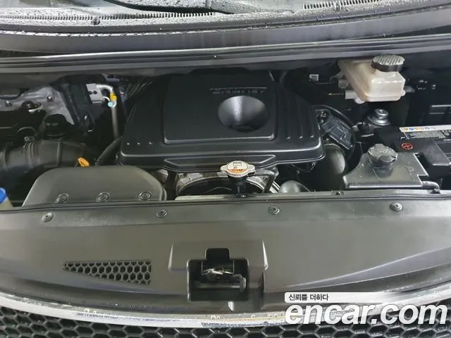 Hyundai Starex 2014 thumb 10