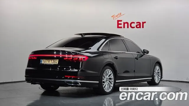 Audi A8 2021 thumb 2