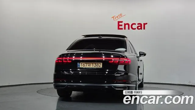 Audi A8 2021 thumb 4