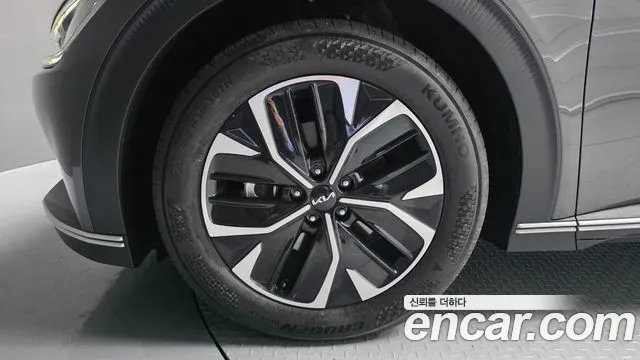 Kia EV6 2022 thumb 5