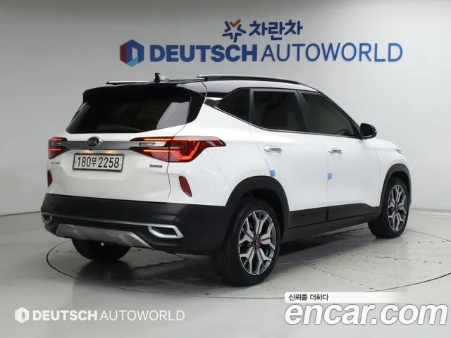 Kia Seltos 2020 thumb 2