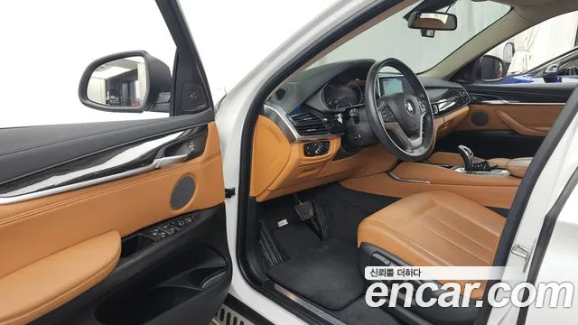 BMW X6 2017 thumb 10