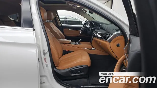 BMW X6 2017 thumb 11