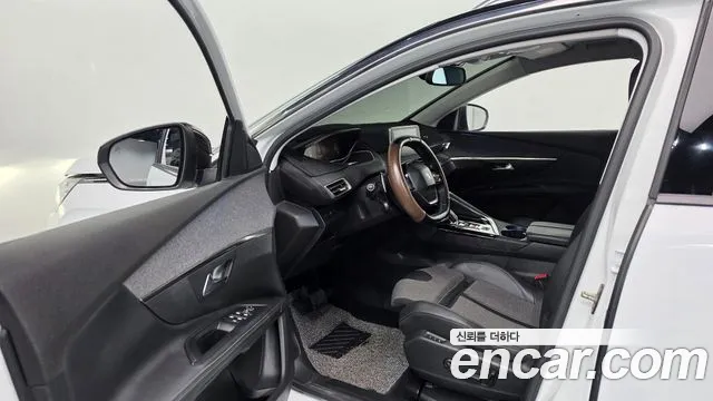 Peugeot 5008 2019 thumb 10