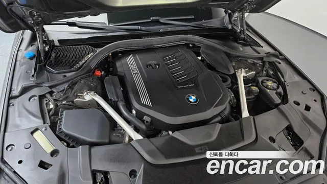 BMW 7-Series 2020 thumb 6