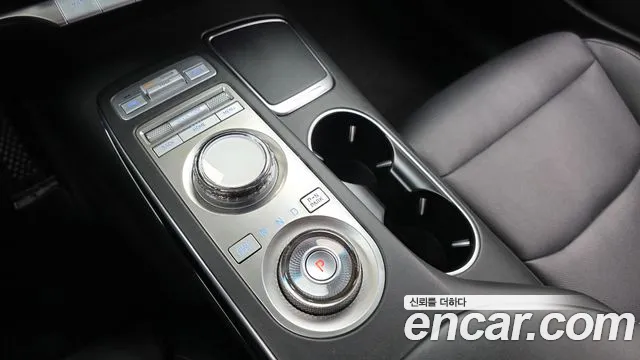 Genesis GV70 2021 thumb 9