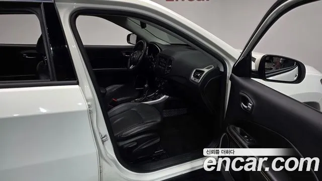 Jeep Compass 2019 thumb 10