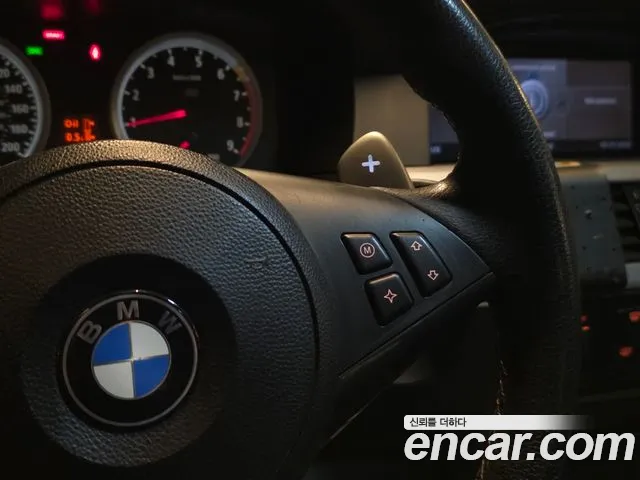 BMW M5 2006 thumb 12