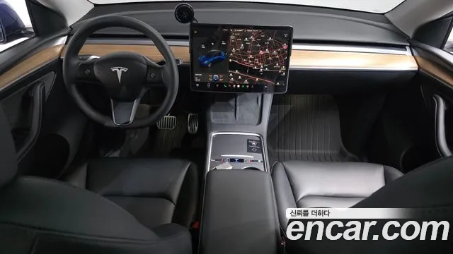 Tesla Model Y 2024 thumb 6