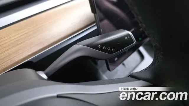Tesla Model Y 2024 thumb 8
