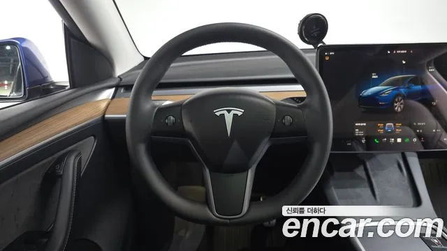 Tesla Model Y 2024 thumb 12