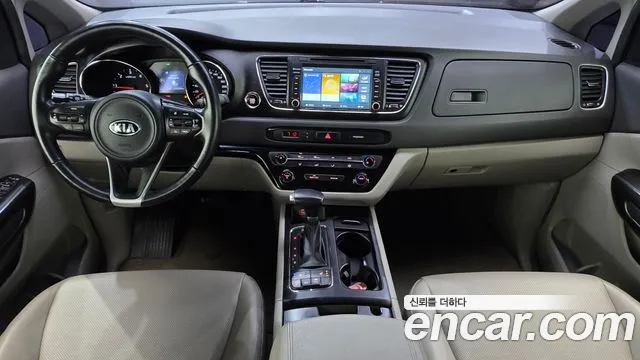 Kia Carnival 2018 thumb 7