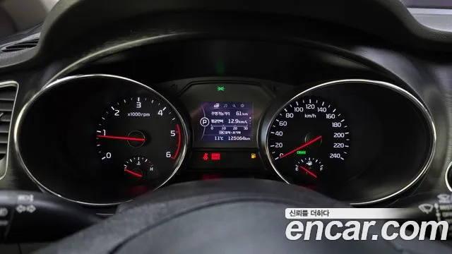 Kia Carnival 2018 thumb 8