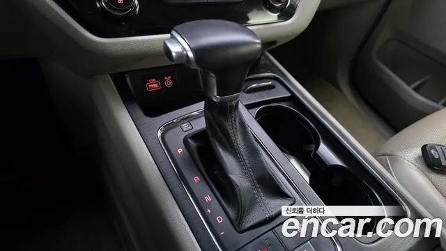 Kia Carnival 2018 thumb 9