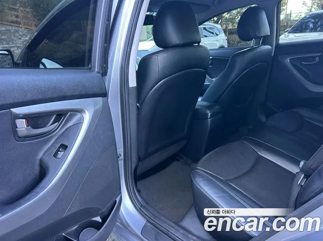 Hyundai Avante 2012 thumb 8