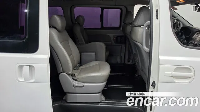 Hyundai Starex 2015 thumb 11