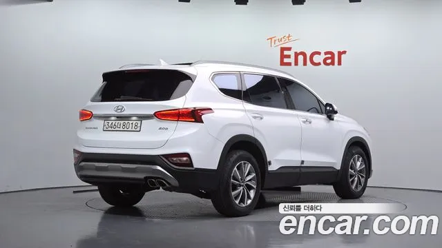 Hyundai Santa Fe 2018 thumb 2