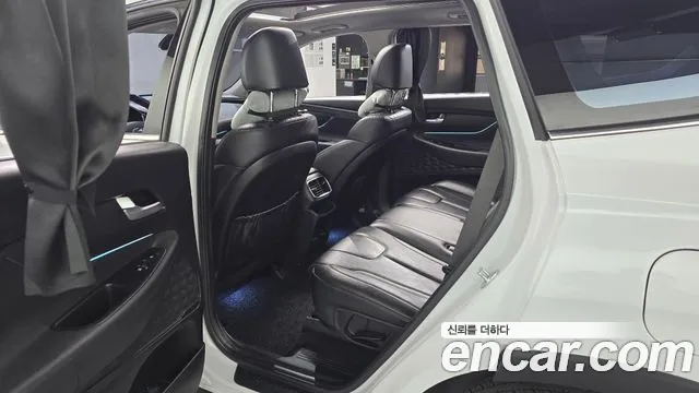 Hyundai Santa Fe 2018 thumb 11