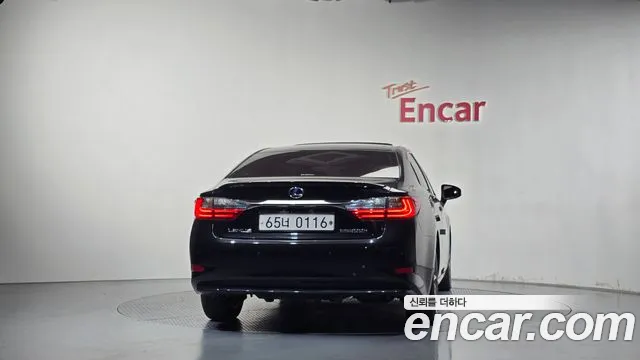 Lexus ES 2016 thumb 4
