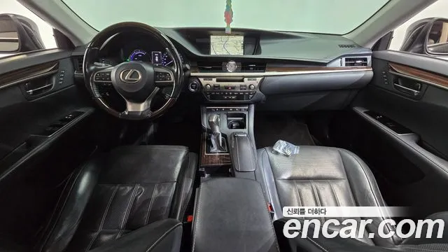 Lexus ES 2016 thumb 7