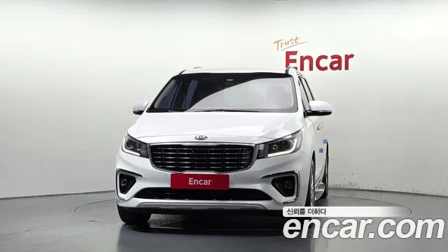 Kia Carnival 2019 thumb 3