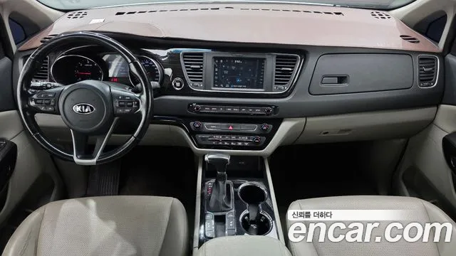 Kia Carnival 2019 thumb 7