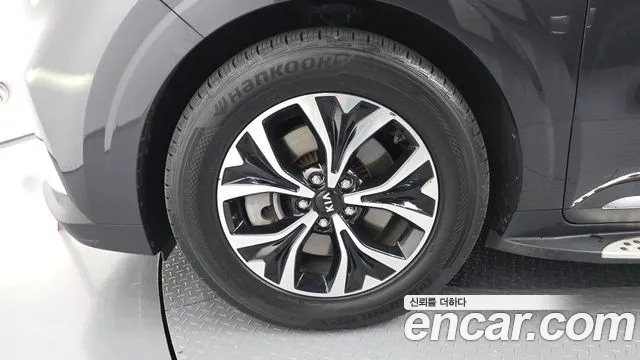 Kia Carnival 2020 thumb 5