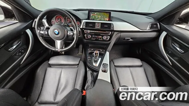 BMW 3-Series 2018 thumb 7