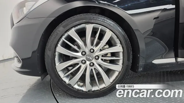 Genesis G80 2017 thumb 5