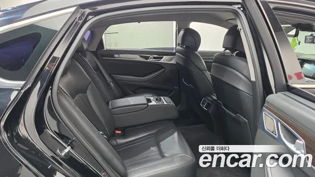 Genesis G80 2017 thumb 11