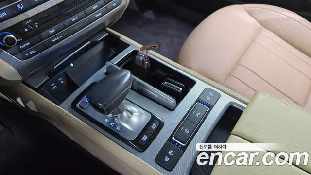 Genesis G80 2016 thumb 9