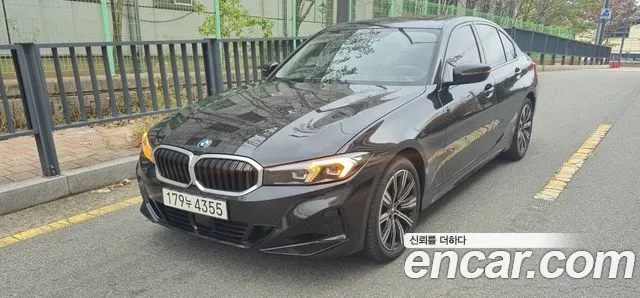 BMW 3-Series 2026 thumb 6