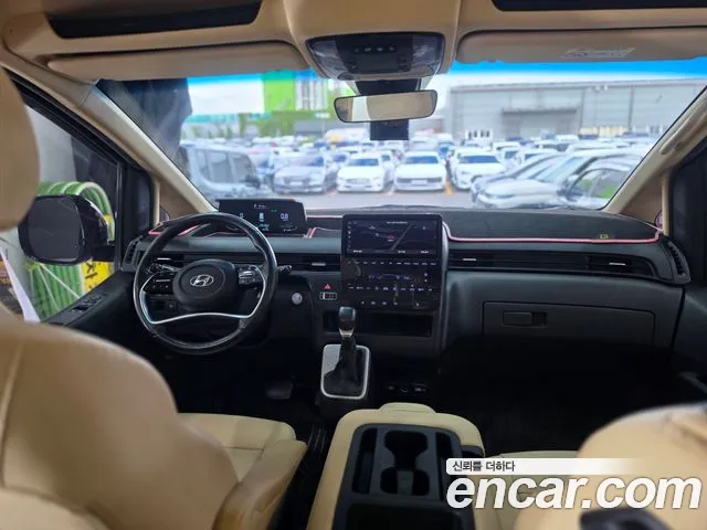 Hyundai Staria 2021 thumb 7