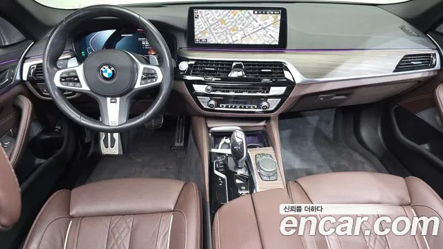 BMW 5-Series 2021 thumb 6
