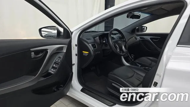 Hyundai Avante 2013 thumb 10
